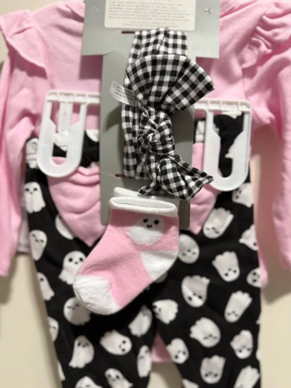 Baby Essentials 6m NWT Halloween 4pc set pink black Ghost socks headband HEY BOO